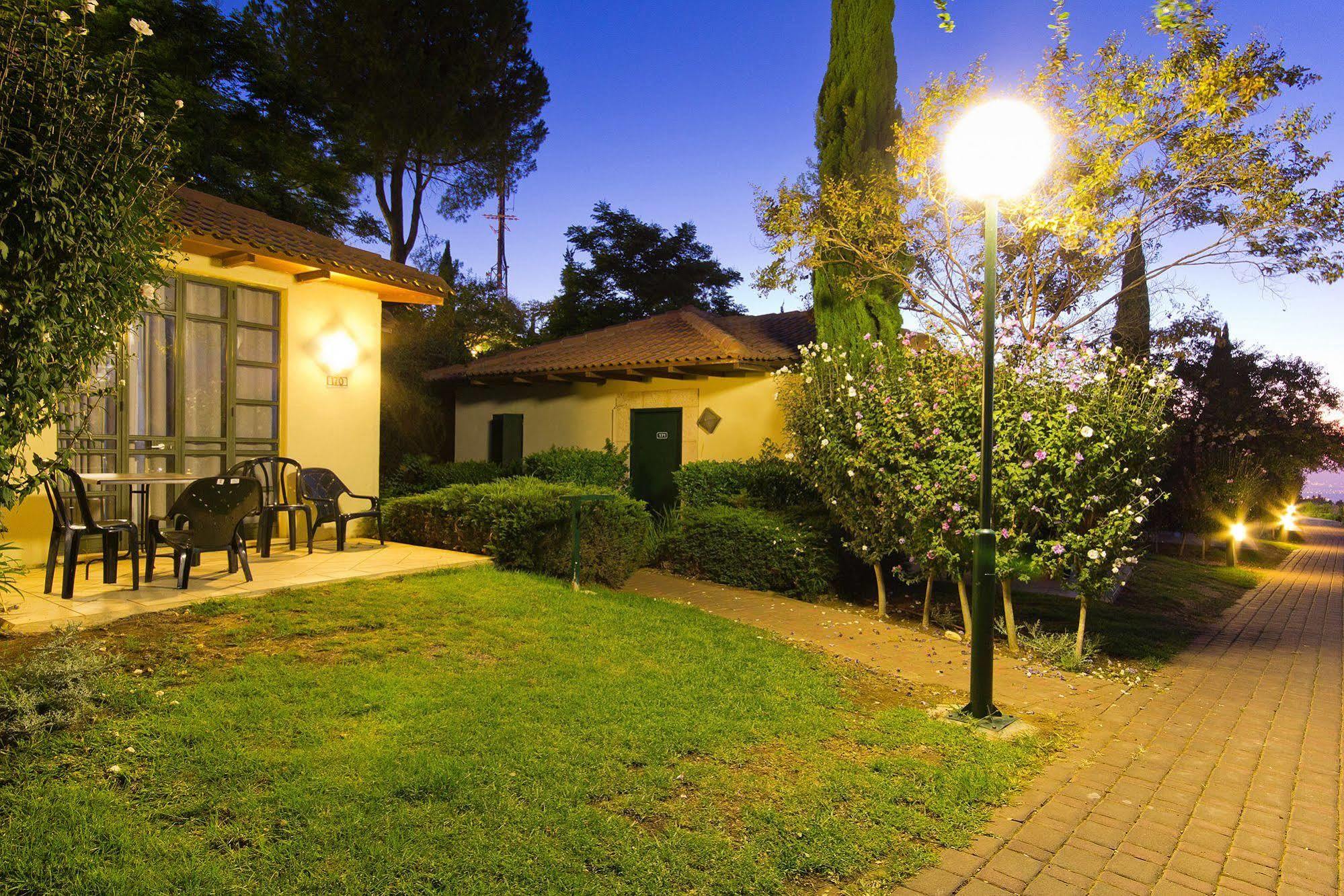 Shoresh Green Hills Family Suites Hotel Εξωτερικό φωτογραφία