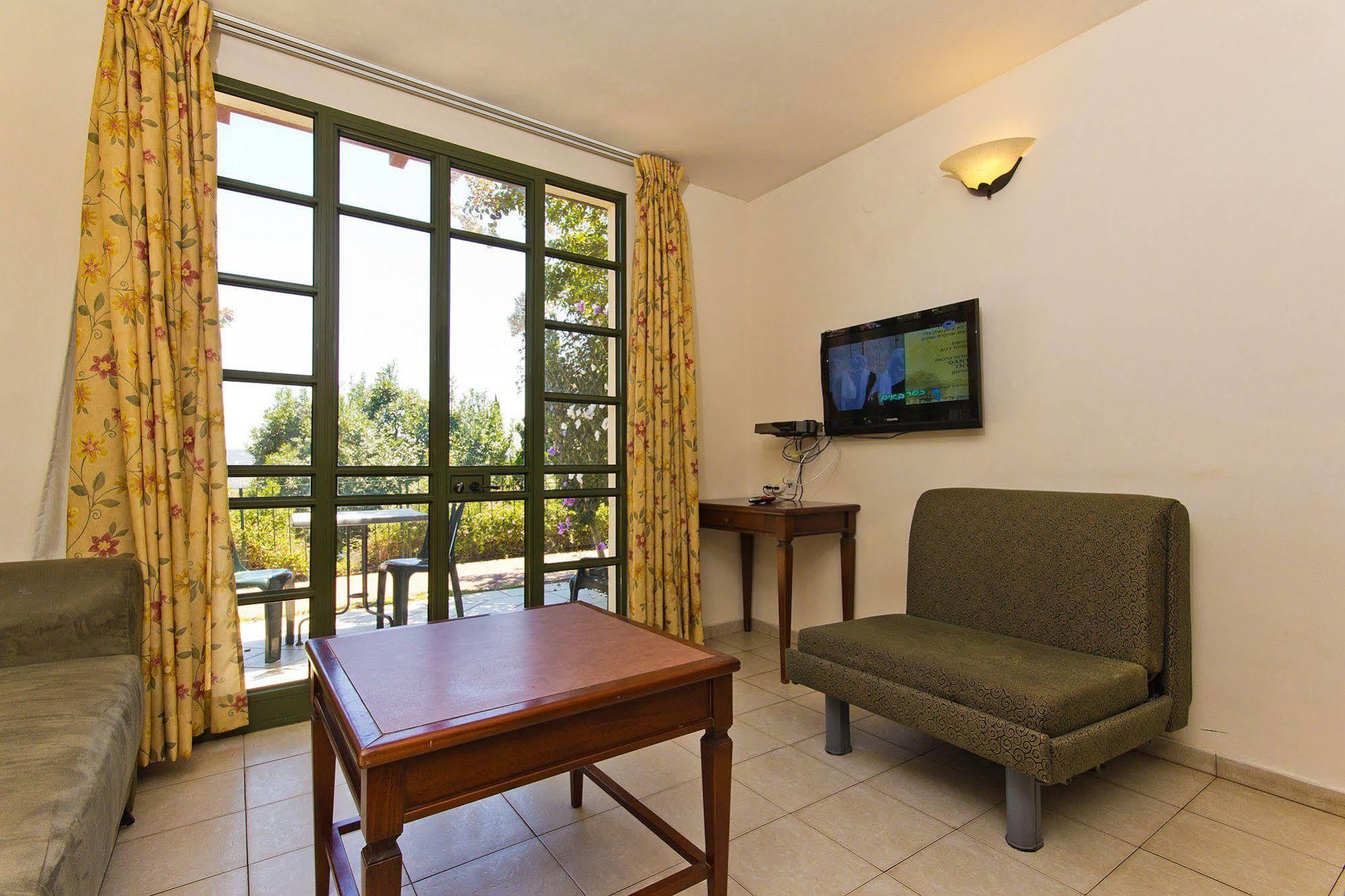 Shoresh Green Hills Family Suites Hotel Εξωτερικό φωτογραφία