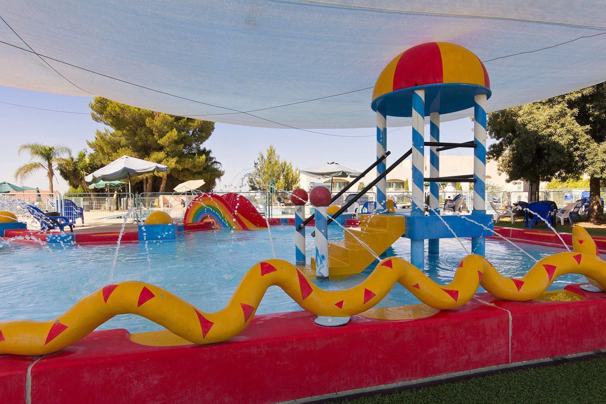 Shoresh Green Hills Family Suites Hotel Εξωτερικό φωτογραφία